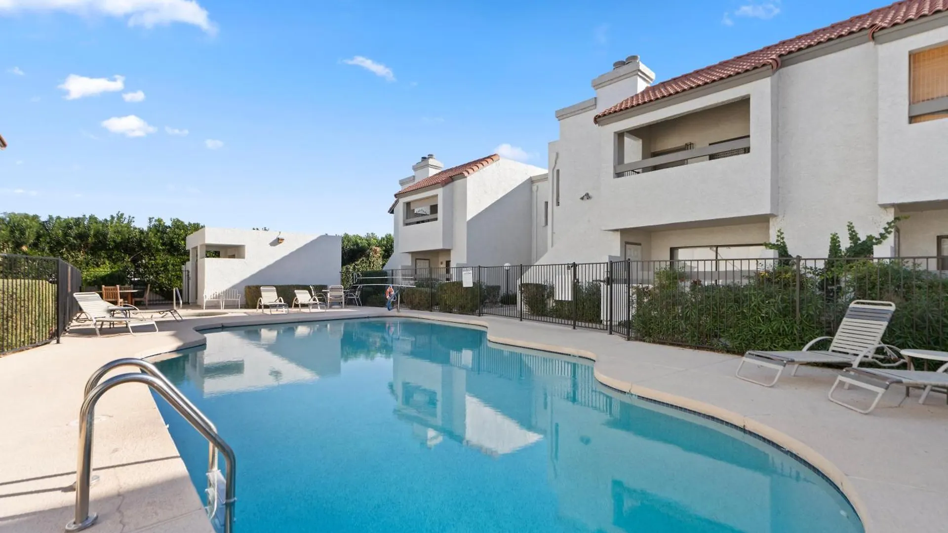 Spacious 1Br Condo W Patio & Close To Old Town Scottsdale